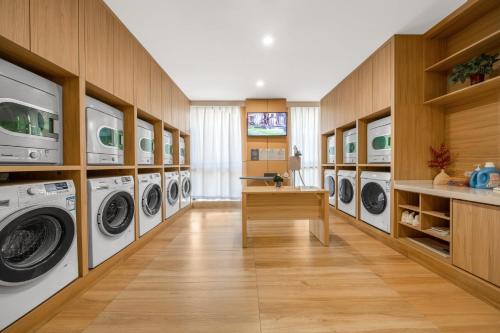 holiday inn express chongqing guanyinqiao by ihg