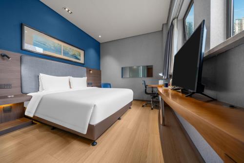 holiday inn express chongqing guanyinqiao by ihg