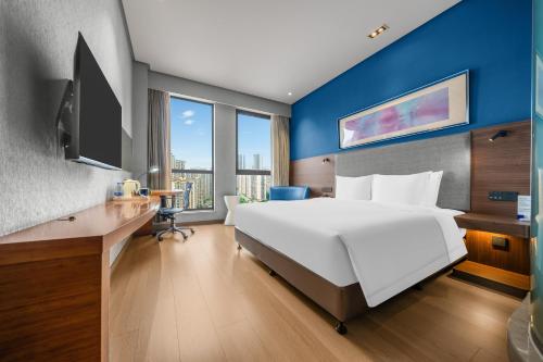 holiday inn express chongqing guanyinqiao by ihg