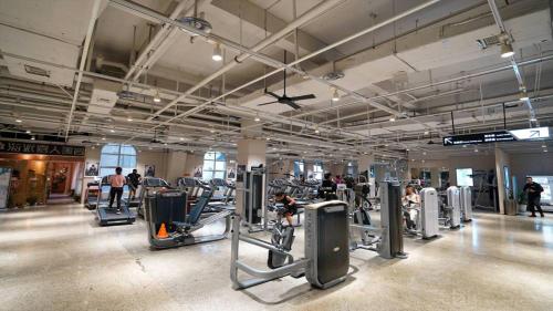 holiday inn express chongqing guanyinqiao by ihg