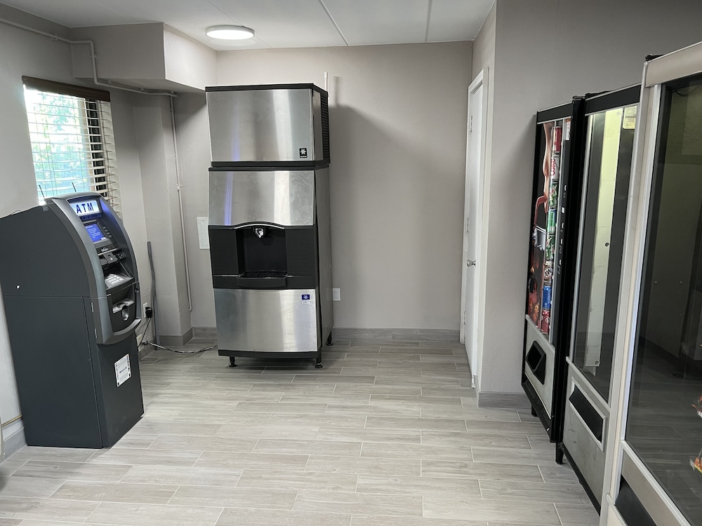 days inn by wyndham cincinnati east