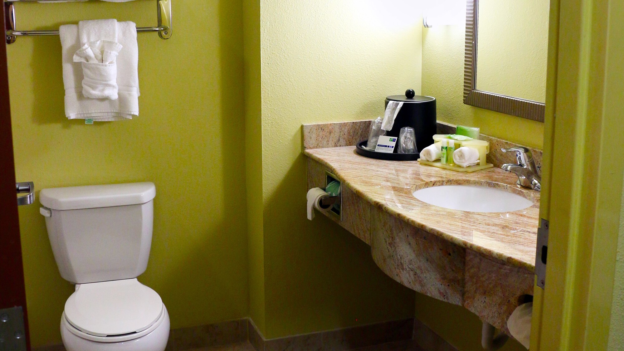 holiday inn express hotel and suites perry by ihg