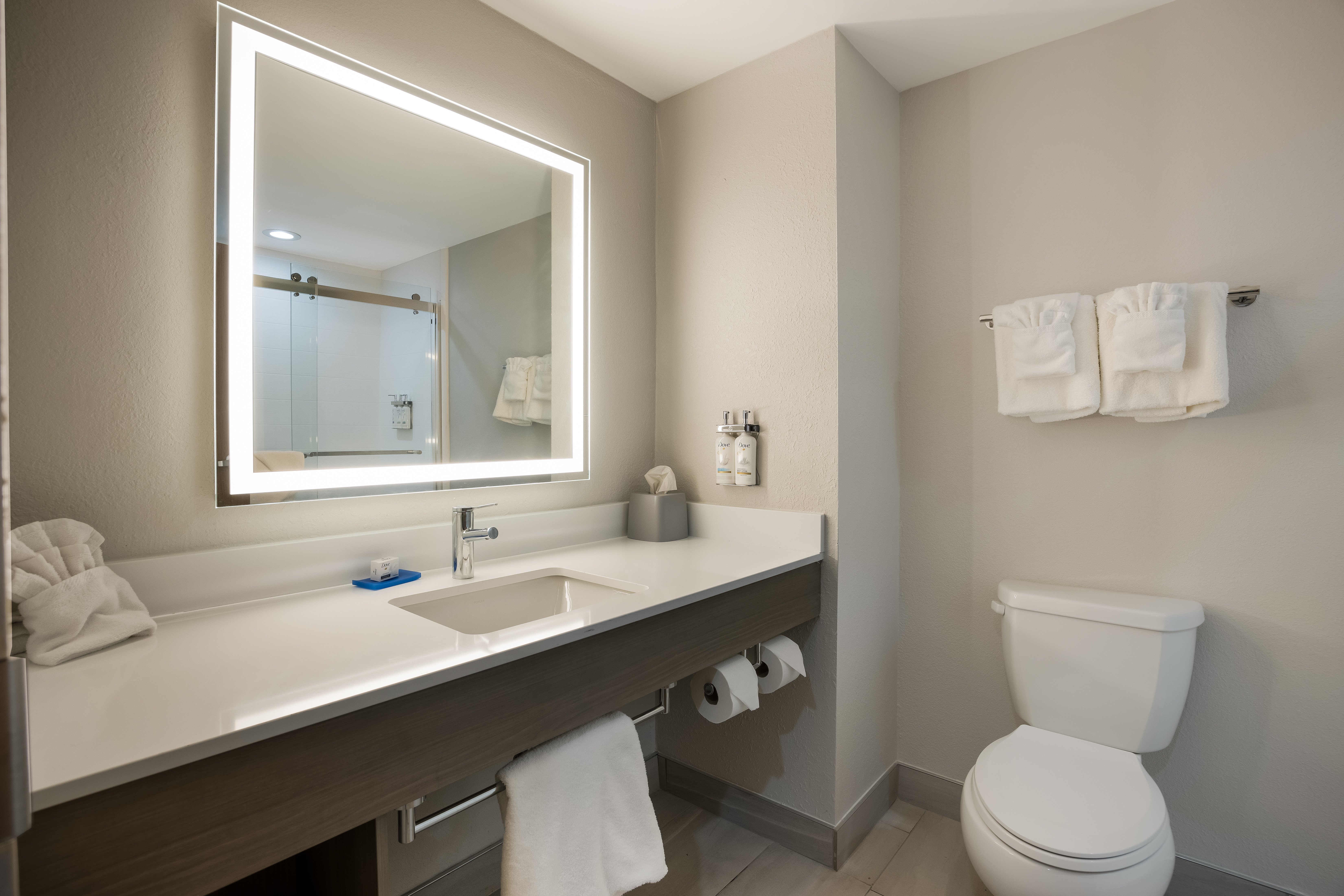 holiday inn express hotel and suites perry by ihg