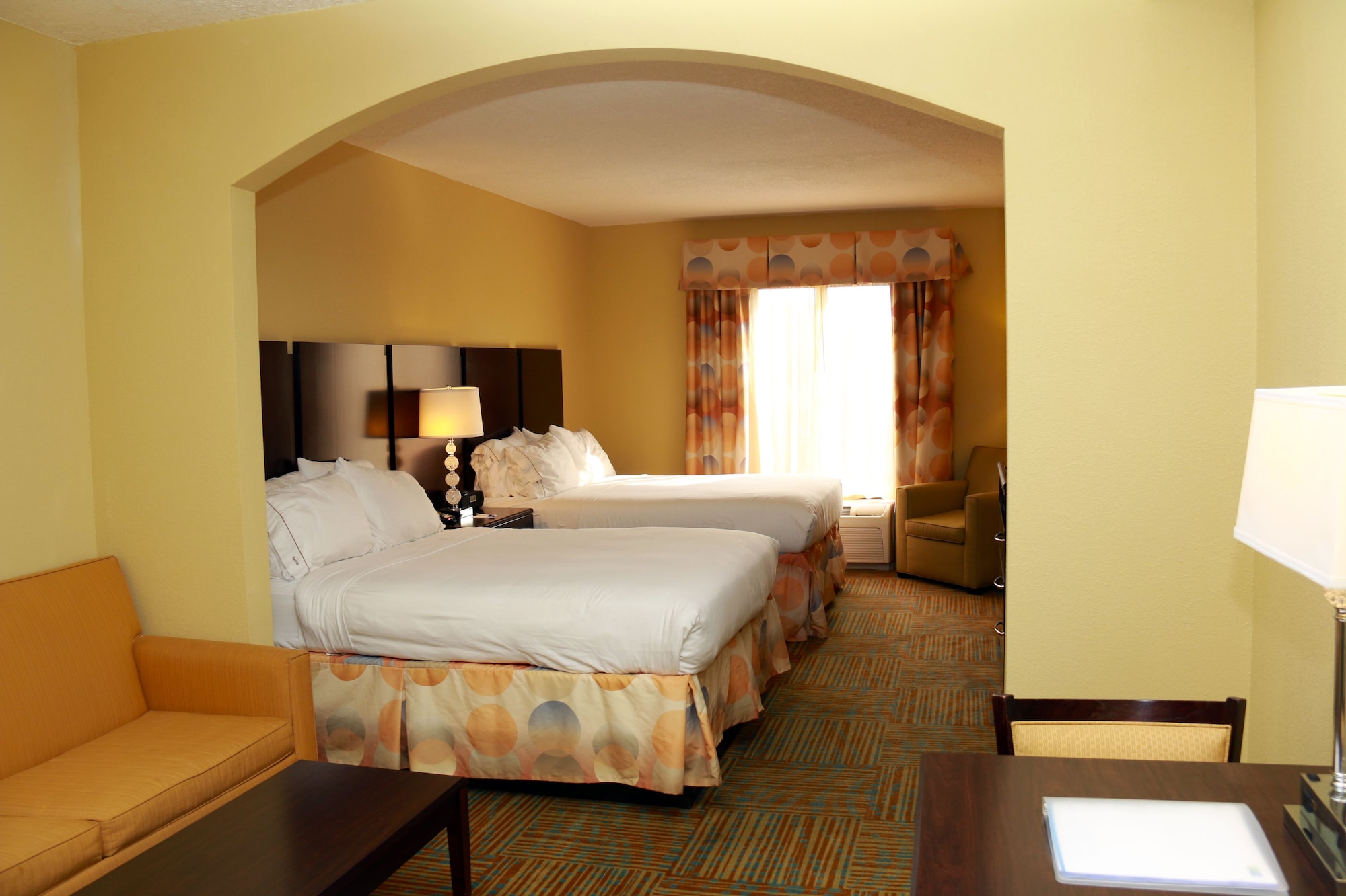 holiday inn express hotel and suites perry by ihg
