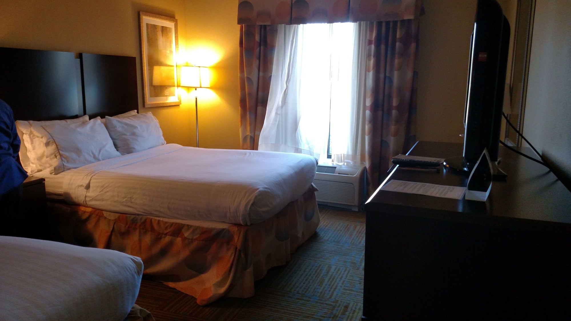 holiday inn express hotel and suites perry by ihg