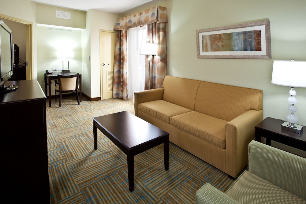 holiday inn express hotel and suites perry by ihg