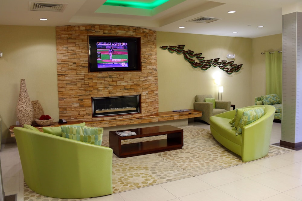 holiday inn express hotel and suites perry by ihg