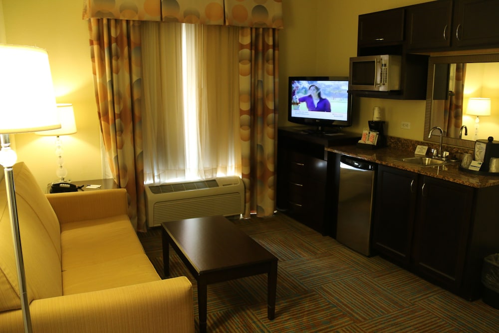 holiday inn express hotel and suites perry by ihg