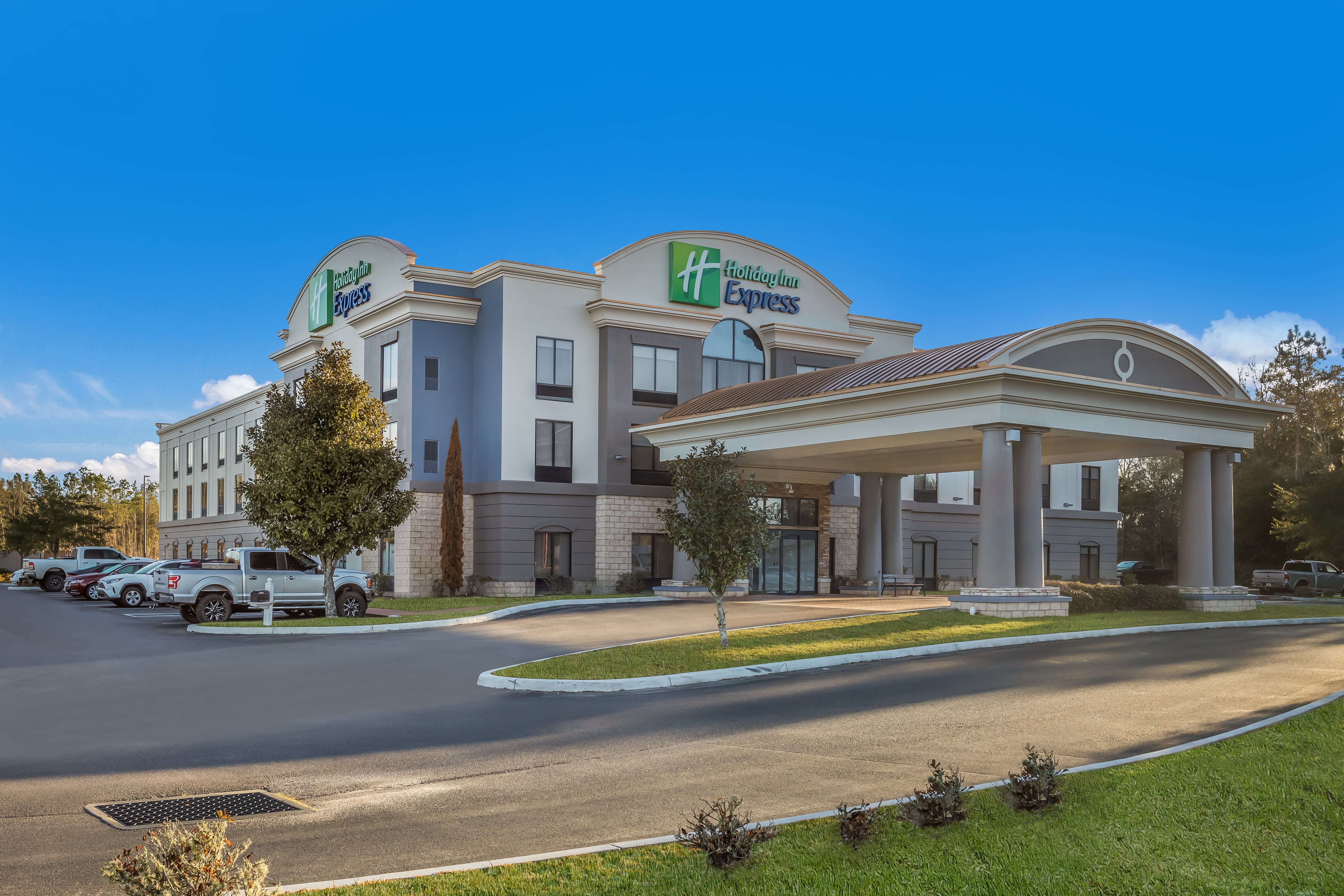 holiday inn express hotel and suites perry by ihg