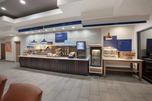 holiday inn express hotel and suites perry by ihg