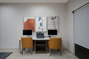 holiday inn express hotel and suites perry by ihg