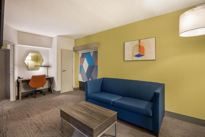 holiday inn express hotel and suites perry by ihg