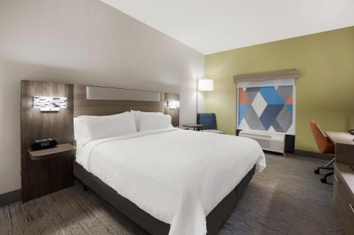holiday inn express hotel and suites perry by ihg