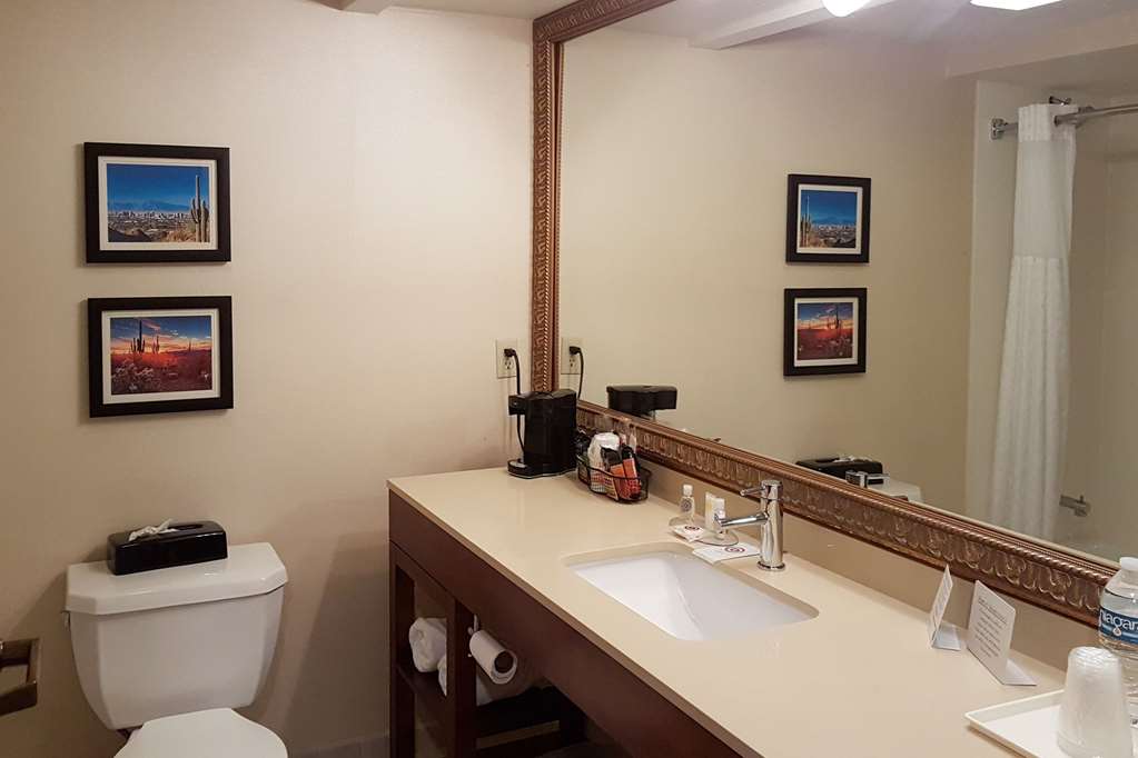 comfort inn i 10 west at 51st ave