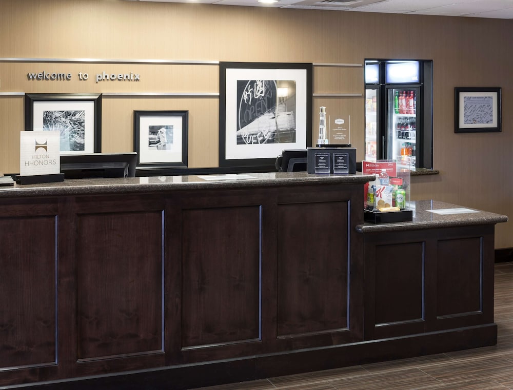 hampton inn and suites phoenix north happy valley