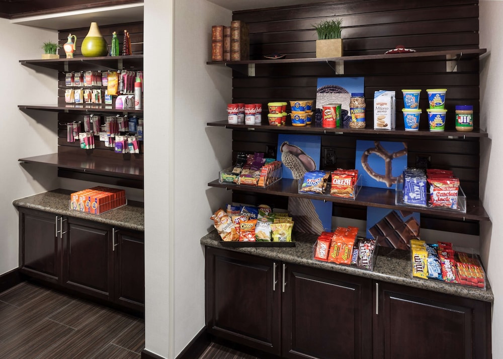 hampton inn and suites phoenix north happy valley