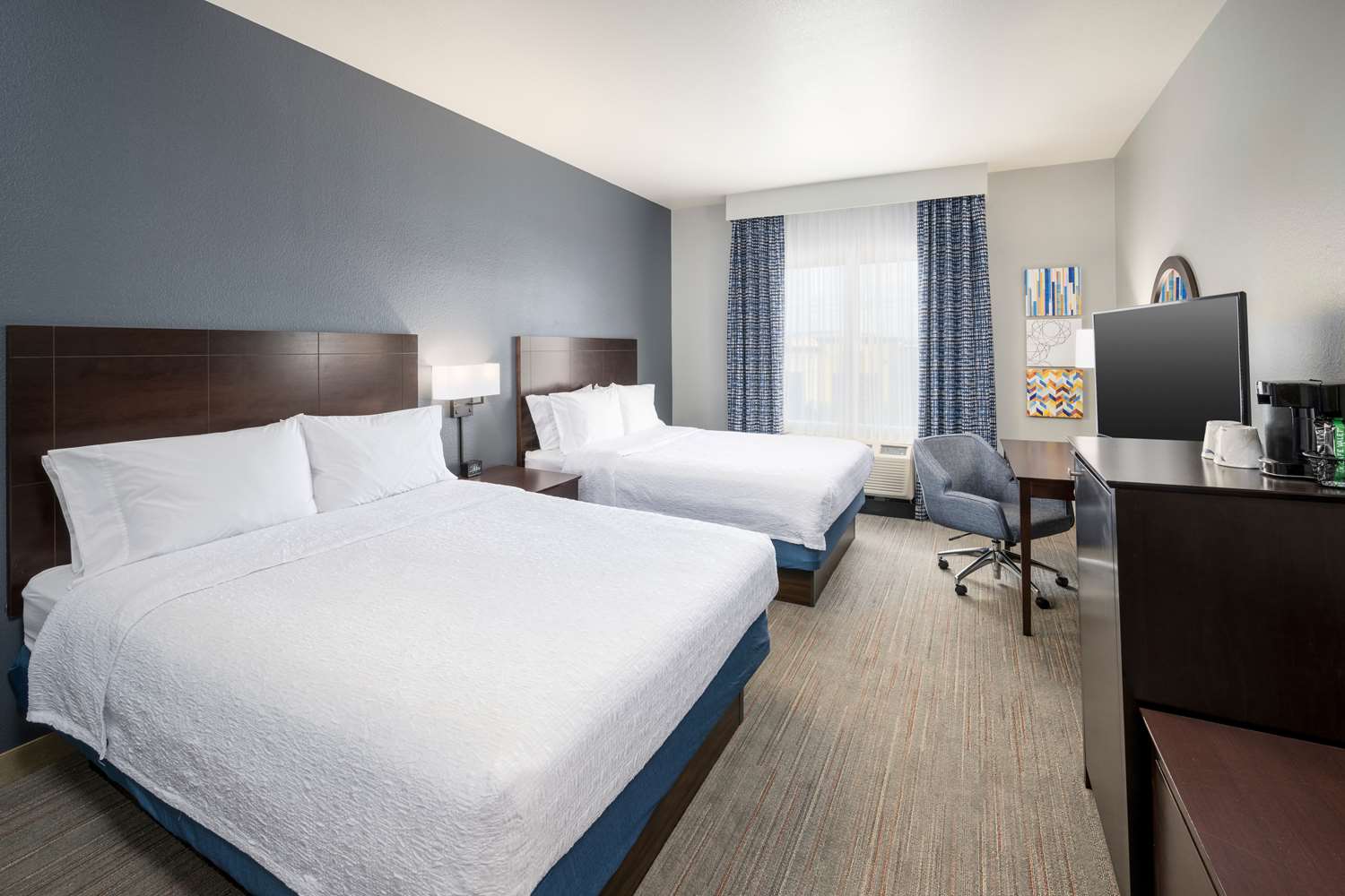 hampton inn and suites phoenix north happy valley