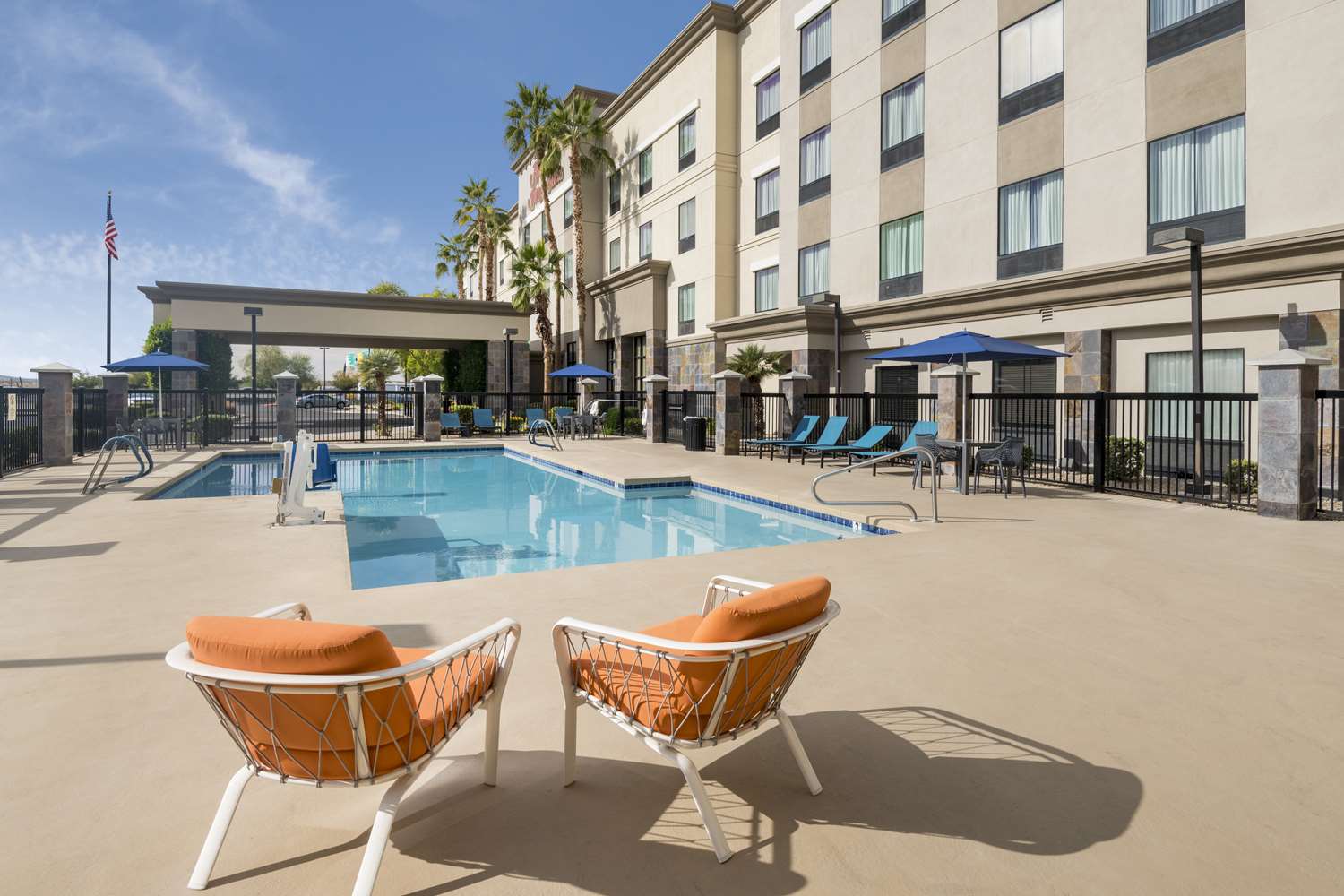 hampton inn and suites phoenix north happy valley