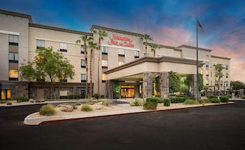 hampton inn and suites phoenix north happy valley