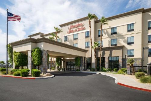 hampton inn and suites phoenix north happy valley