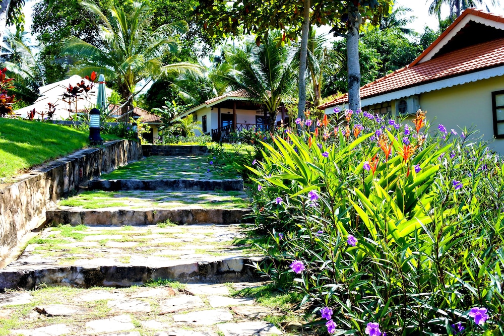 phu quoc eco beach resort