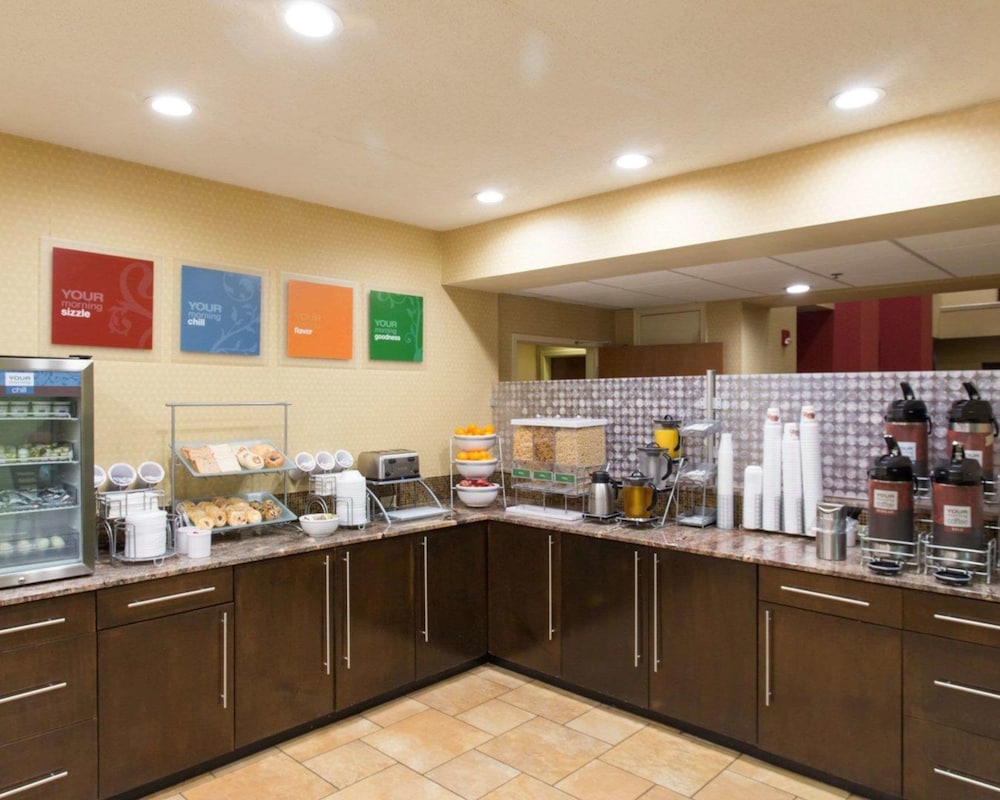 Comfort Suites Port Allen - Baton Rouge,Louisiana>>Baton Rouge,3 star