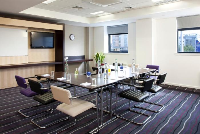 holiday inn express dundee by ihg