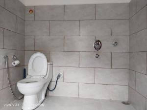 la tsas guest house