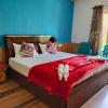 la tsas guest house