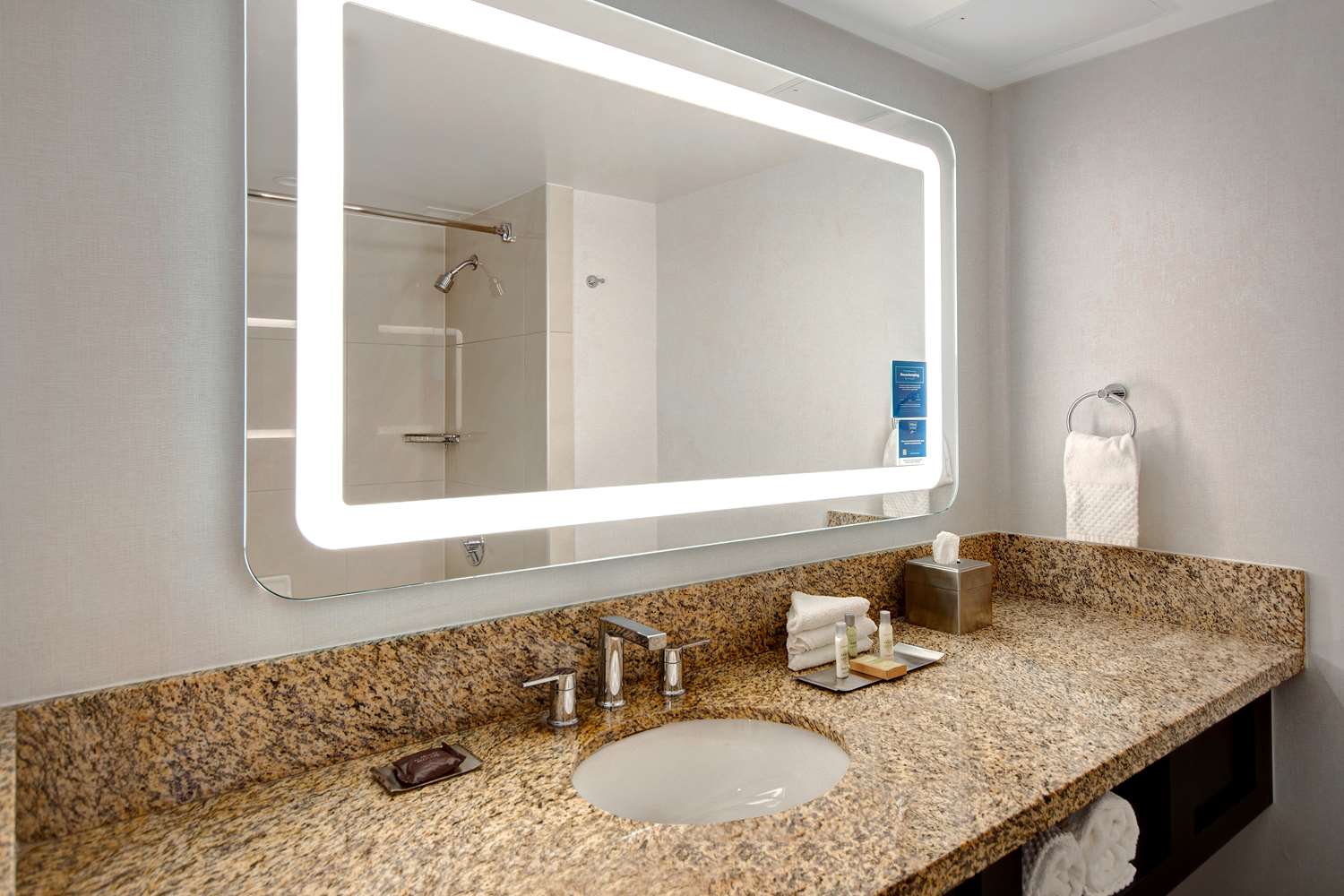 doubletree by hilton lax el segundo