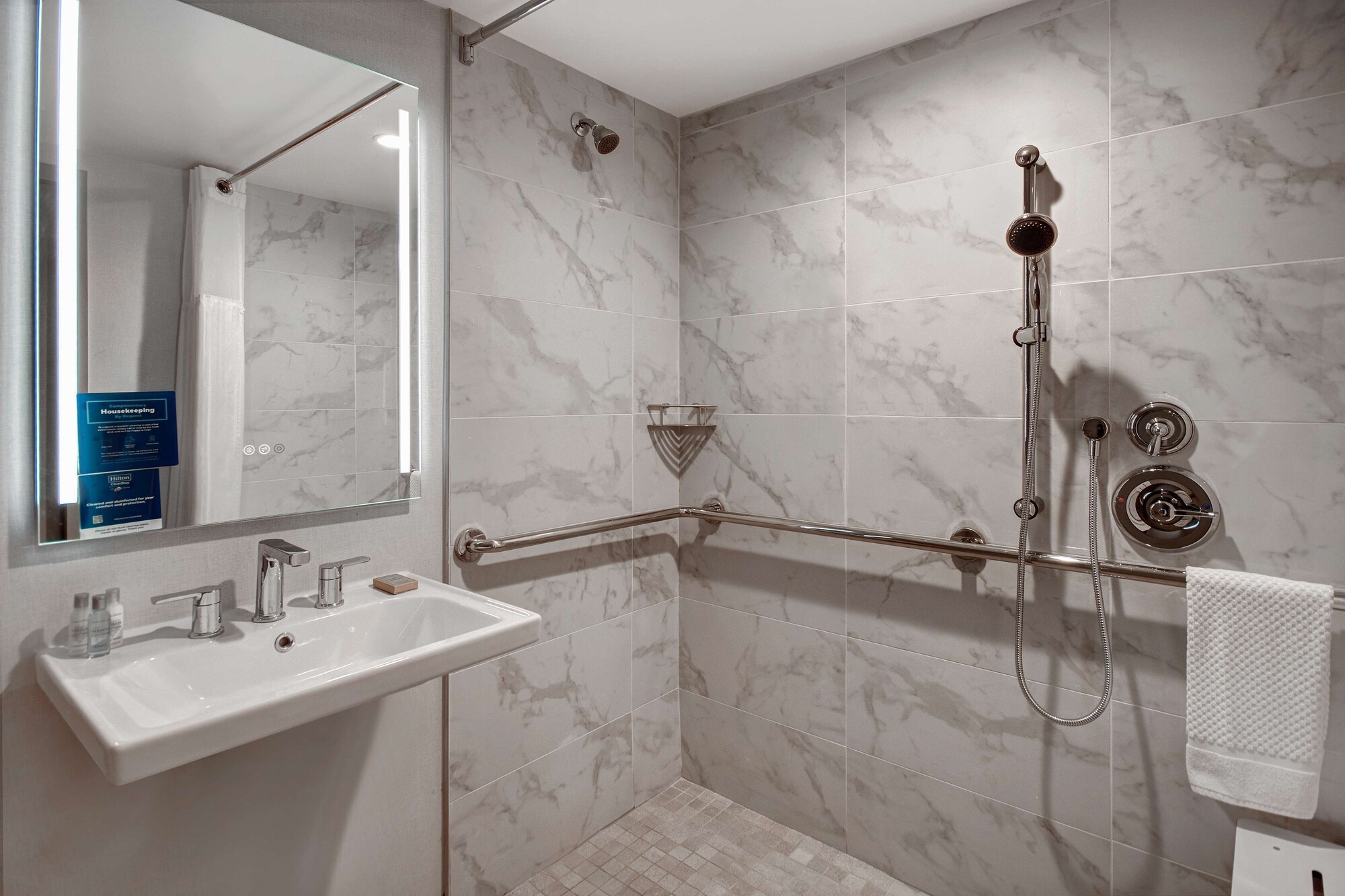 doubletree by hilton lax el segundo