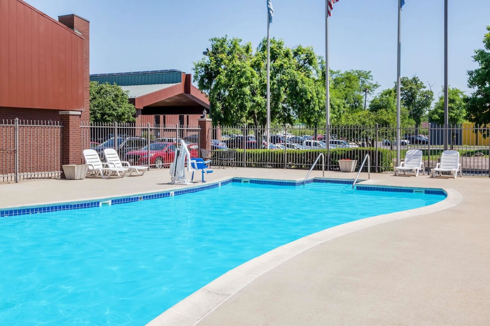 baymont by wyndham elkhart