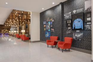 hilton garden inn hutchinson