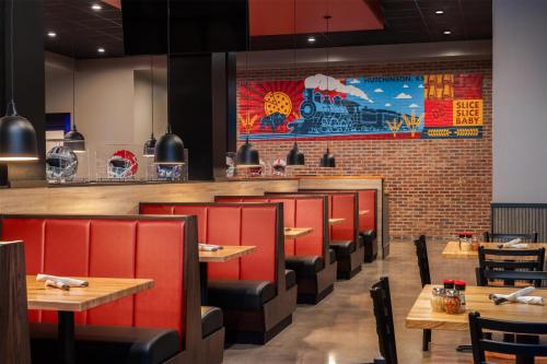 hilton garden inn hutchinson