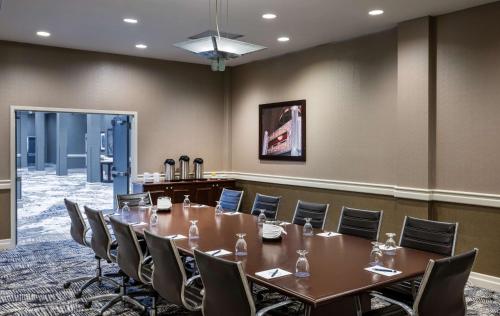 doubletree by hilton hotel newark airport