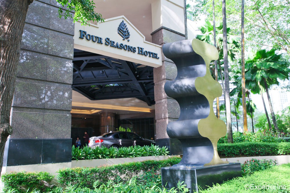 four seasons hotel singapore