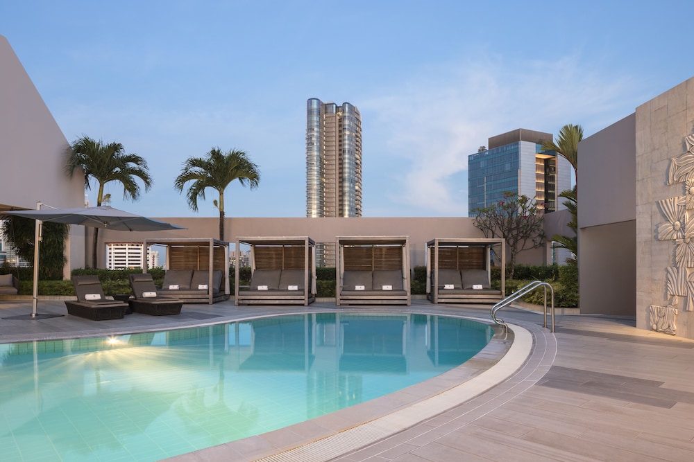 four seasons hotel singapore