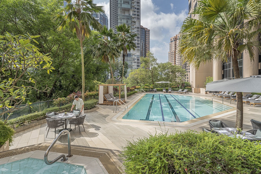 four seasons hotel singapore