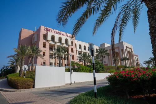 crowne plaza sohar by ihg
