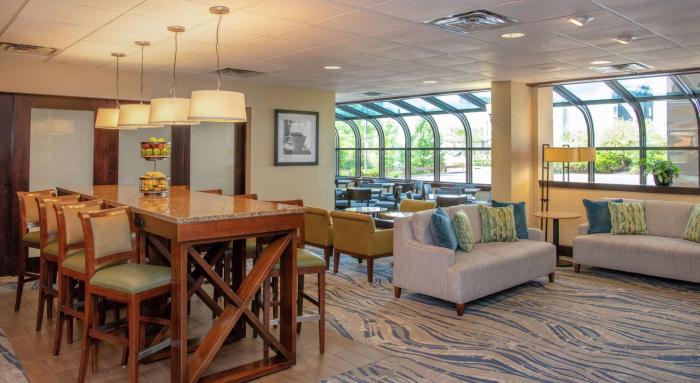 hampton inn cleveland solon
