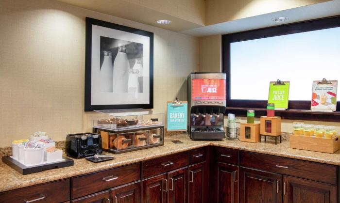 hampton inn cleveland solon