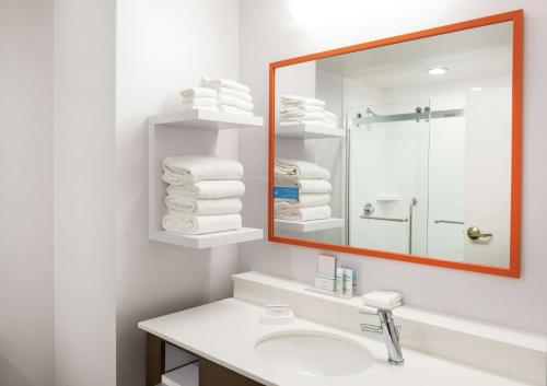 hampton inn cleveland solon
