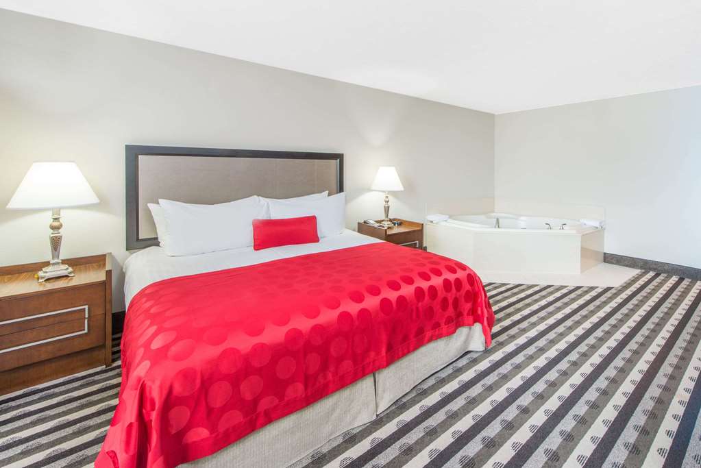 ramada by wyndham springfield north
