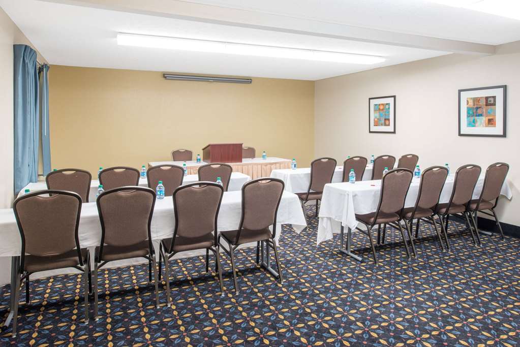 ramada by wyndham springfield north