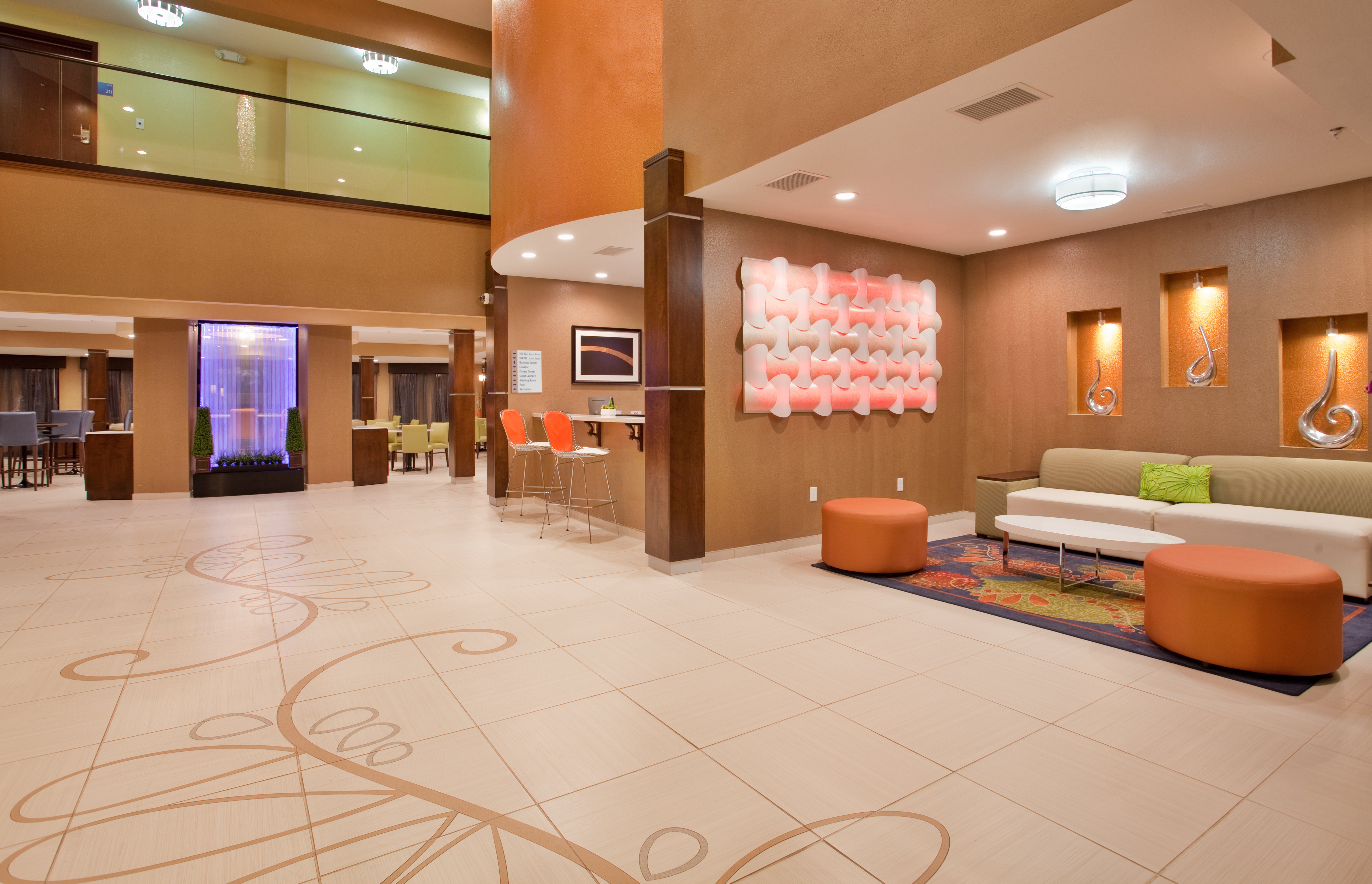 holiday inn express and suites st louis airport by ihg