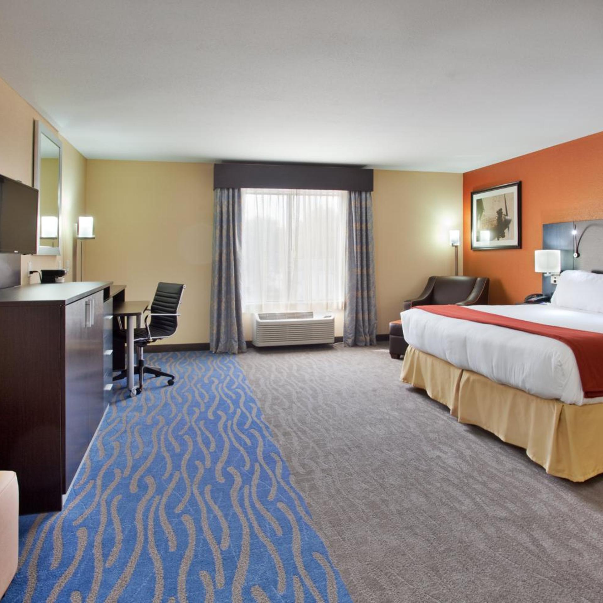 holiday inn express and suites st louis airport by ihg