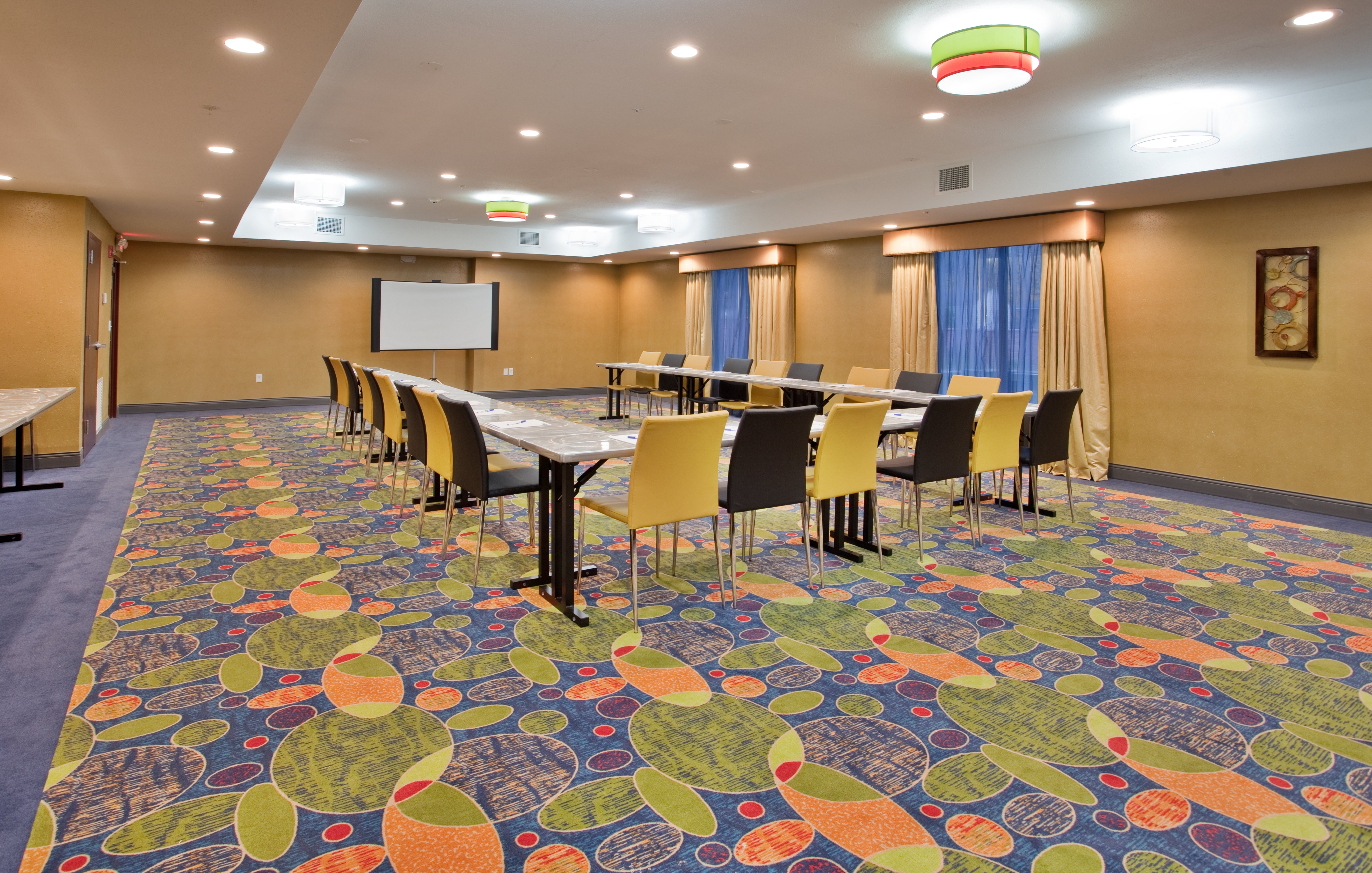 holiday inn express and suites st louis airport by ihg