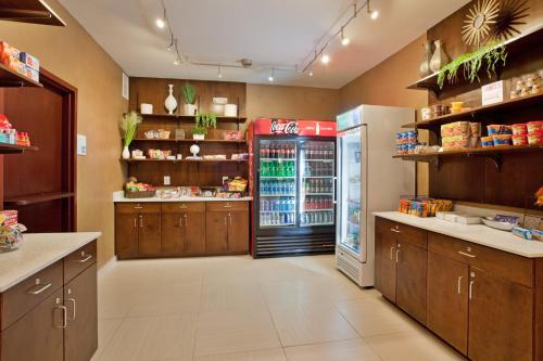 holiday inn express and suites st louis airport by ihg