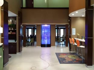 holiday inn express and suites st louis airport by ihg