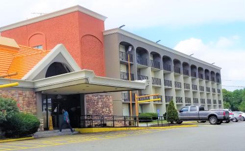 howard johnson by wyndham clifton nj